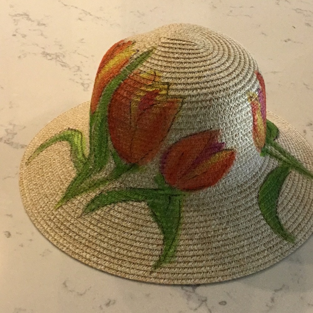 New hand painted straw hat